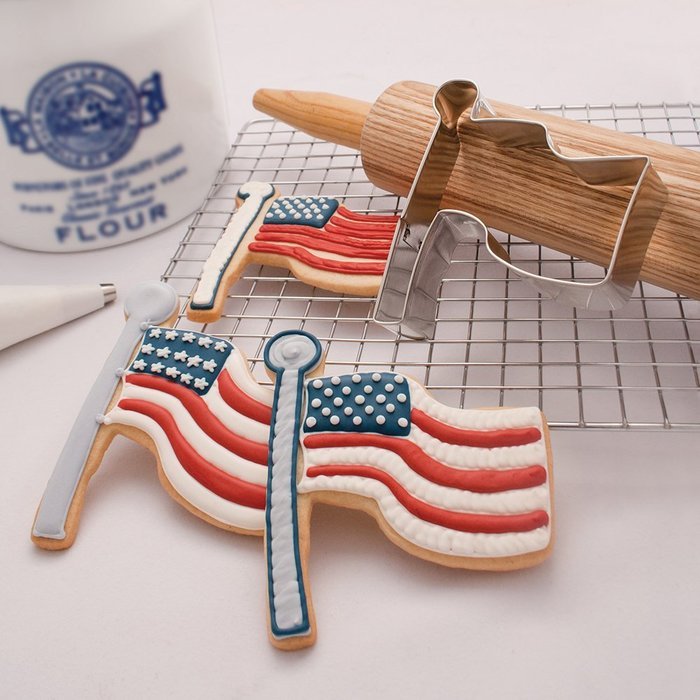 Flag Cookie and Fondant Cutter - Ann Clark - 4.4 Inches - US Tin Plated Steel