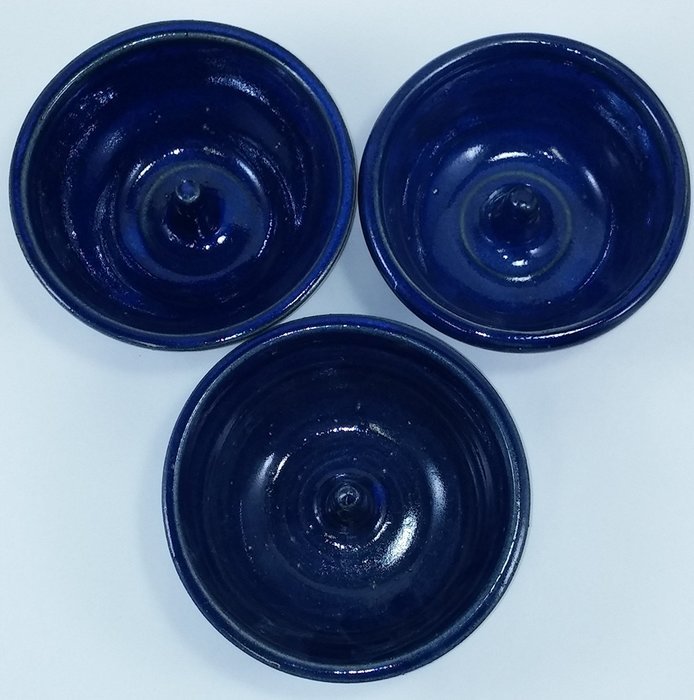 Aunt Chris' Pottery - Hand Made Clay - Individual Apple Baking and Serving Dish - With Molden-In - Fast Baking... N18