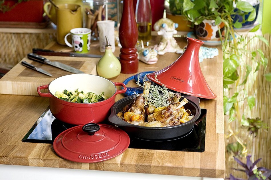 Chasseur 6-quart Blue French Enameled Cast Iron Oval Dutch Oven N4