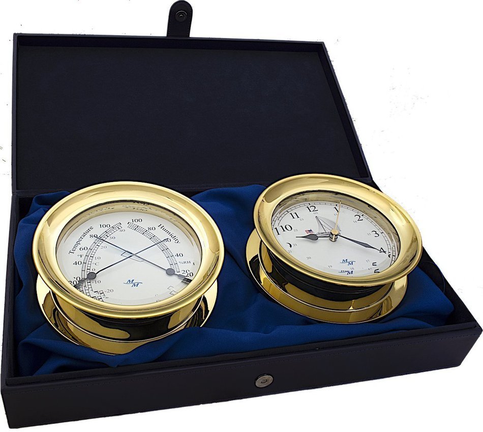American Flag 5.85 Windlass Gift Set presented in a Leather Finish Felt Lined Gift Box with Clock and Comfort...