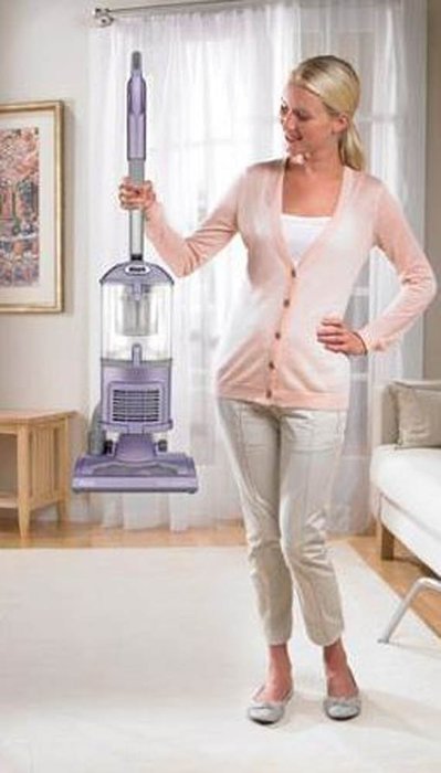 Shark Navigator Lift-Away Deluxe Bagless Upright Vacuum Cleaner | NV351 N4