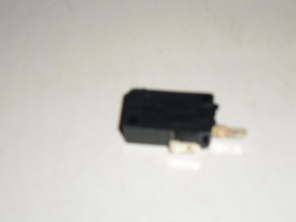Oreck Lw100 Magnesium Upright Switch Part # 83071-01 N7