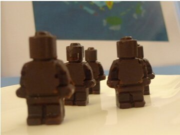 8 Cup the Robot Silicone Muffin & Cupcake Baking Pans,, Non-Stick, Easy To Clean, Oven / Microwave / Dishwasher...
