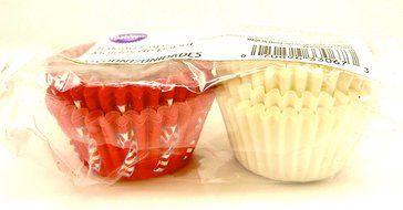 Wilton Holiday Mini Baking Cups,100x,1.5"d X 1"h (Green Snowflake) N8