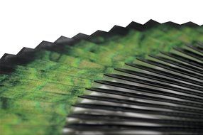 TANG DYNASTY(TM) High Quality Japanese Silks Hand Fan With Peacock Feather Handheld Fan Jhf-186 N4