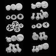 Lariy 33Pcs Kitchen DIY Tools Decorating Cake Plunger Fondant Chocolate Moulds