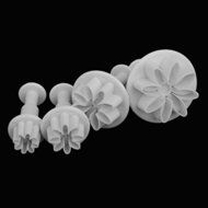 Lariy 33Pcs Kitchen DIY Tools Decorating Cake Plunger Fondant Chocolate Moulds N4