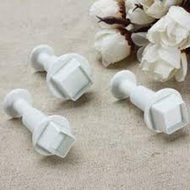 Cake &amp; Cookie Cutters 3pcs Square Shape Cake Plunger Cutters N2