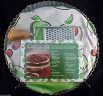 Tart Pan Dish Set 9" Chocolate Grater Apron Recipe Raspberry Strawberry
