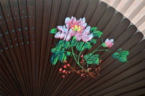 TANG DYNASTY(TM) Black Japanese Silks Hand Fan Hand Painting Flower Handheld Fan Jhf-175 N2