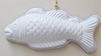 Large 15 Inch Ceramic Fish Jello / Baking Mold