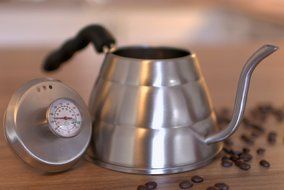 POUR OVER Coffee Kettle 1.2L - Stop Burning Your Beans - THERMOMETER Built-in by Coffee Gator - For Perfect Hand... N6