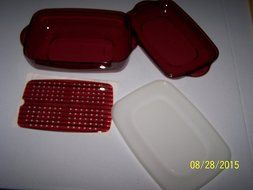 Tupperware Tupperwave Rectangular 7cup 1.7L Dish with Matching Top and Grid With White Seal