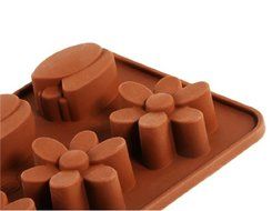 Silicone Flower Shaped Cake Mold &amp; Ice Tray (Brown) N3