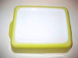 Vintage Pyrex 503 1 1/2 Quart Yellow Fridgie Refrigerator Dish