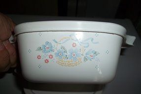 2 Corning Ware P-43-B Country Cornflower with Airtight Plastic Lid