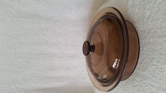 Vintage Visions Visionware Amber 1.5 Liter Casserole Baking Dish with Lid