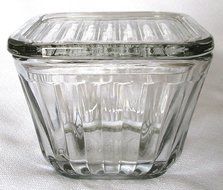 Anchor Hocking Bake N Serve 2 Cup 16 Oz Dish with Lid N2