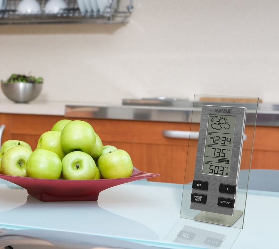 La Crosse Technology WS-9215U-IT Wireless Forecast Station with Clear Frame N2