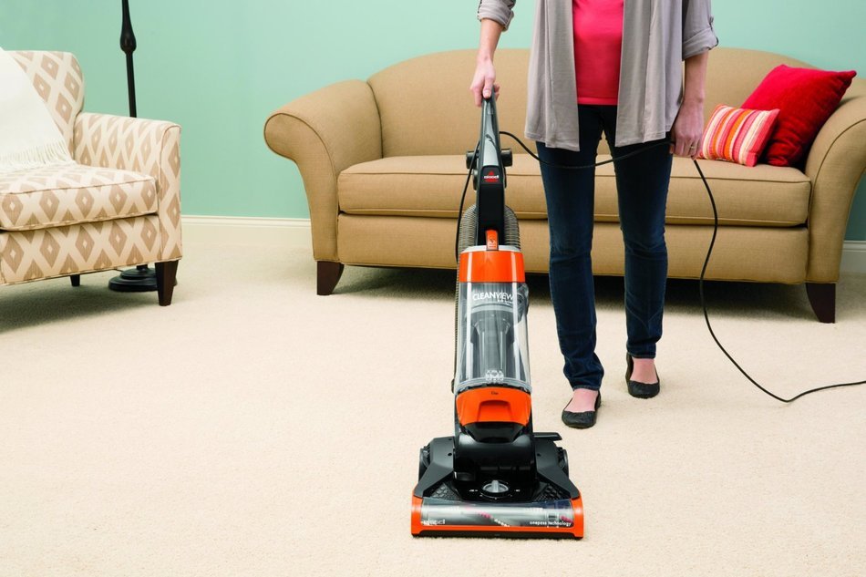 BISSELL CleanView Bagless Upright Vacuum with OnePass Technology, 1330 - Corded N6