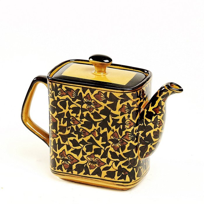 Cultural Concepts Heritage Rectangular Kettle Full Black