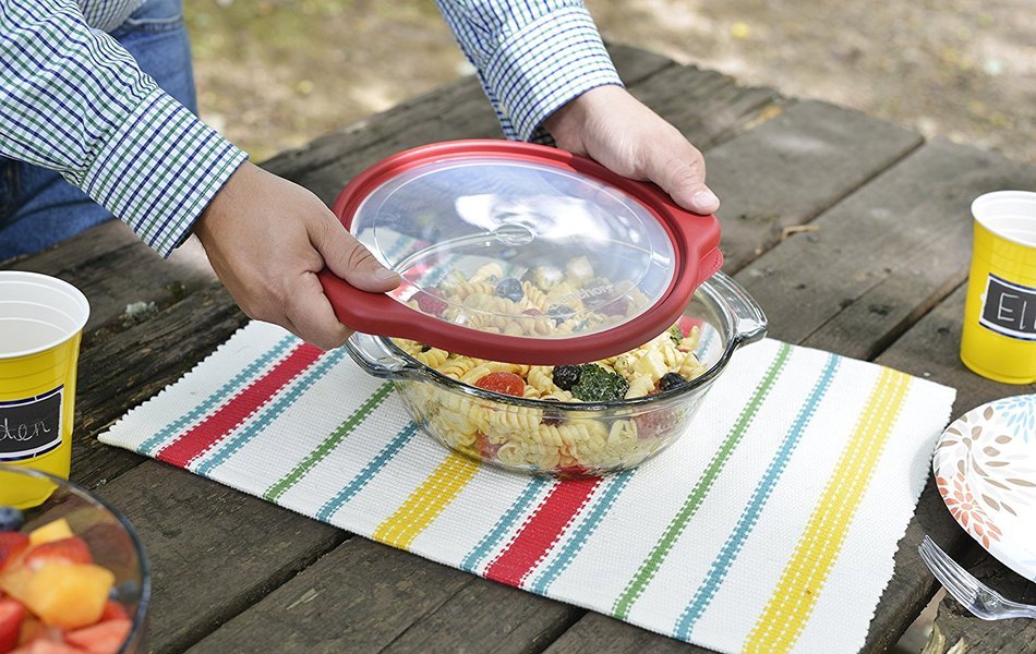 Anchor Hocking 3-Quart Glass Baking Dish with Cherry TrueFit Lid N10