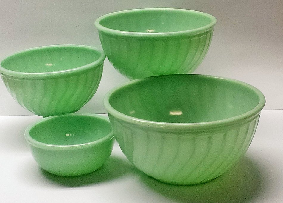 Jade Green Milk Glass Set of 4 Fire King Jadiete Mixing Bowls N3