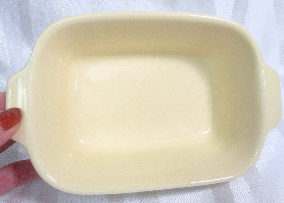 Vintage Pfaltzgraff Mini Casserole 16oz FTDA 1983 White with Green Floral #B11 N3