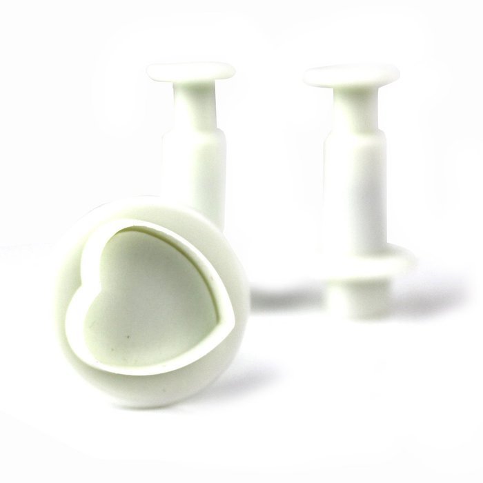 DUFUSTORE 3 x different size Cake Sugar Sugarcraft Cutter Plunger Love Heart