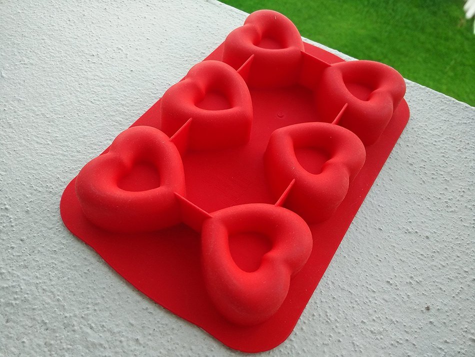 Silicone 6-cup Heart Shape Muffin Cake Mould (Red)