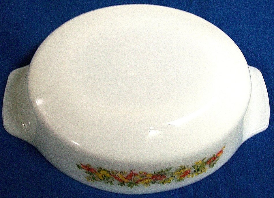 Anchor Hocking 1-1/2 Qt Covered Casserole - Vegetable Pattern N4