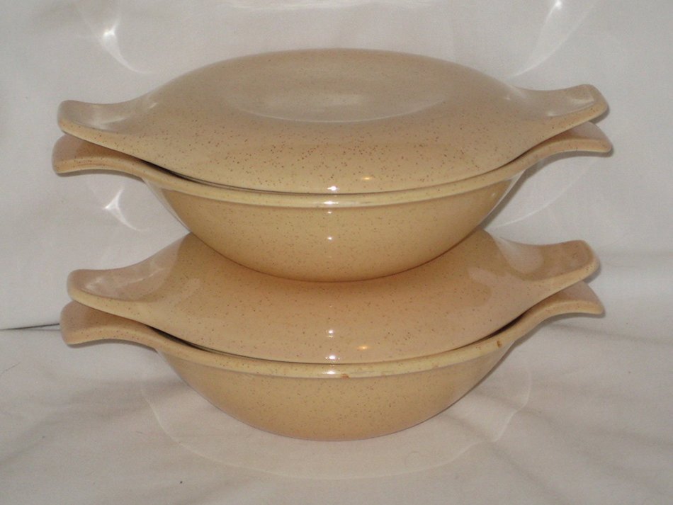 4 pc. Set - Vintage Taylor Smith Taylor Pebbleford 6 x 2 1/2" Casserole Baking Dishes w/ Lids N2