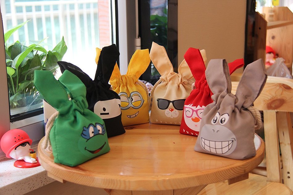 Fu Tiger Natural Air Purifying Bag 250g.Naturally Removes Odors,Allergens and Harmful Pollutants.Prevents Mold... N8