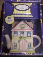 Collectable Teapot In gift Box with Package of Peppermint Tea