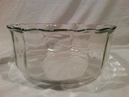 Scalloped Edge Glass Trifle Dish 10 Inch Diameter x 4.25 Inches Tall