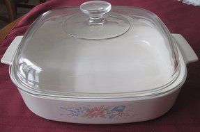 Corning Ware A-10-B Bisque Symphony 2.5 Liter Casserole with Clear Glass Dome Lid N3