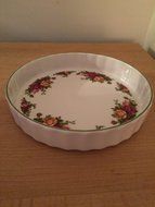 ROYAL DOULTON OLD COUNTRY ROSES ROUND BAKEWARE DISH