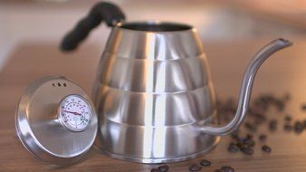 POUR OVER Coffee Kettle 1.2L - Stop Burning Your Beans - THERMOMETER Built-in by Coffee Gator - For Perfect Hand... N8