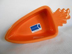 Chantal Orange Carrot Shaped Ceramic Baking Serving Dish, 8 Inch