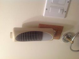 SHARPER IMAGE Ionic Breeze Air Freshener Model: SI627