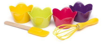 Zak Designs Tiny Chef 6-Piece Kids Baking &amp; Activity Set for Baking Cupcakes, Flora Design N4