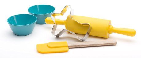 Zak Designs Tiny Chef 6-Piece Kids Baking &amp; Activity Set for Baking Cupcakes, Flora Design N7