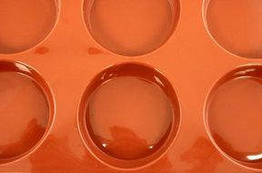 World Cuisine Non-Stick Silicone Mold, 6 Small Cakes, Plain N2