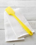 GIR: Get It Right Premium Silicone Skinny Spatula, 11 Inches, Red N94