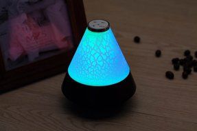 Wireless Bluetooth Speakers FM Radio Bedside Lamp TF Card 7 Color LED Display Music Player (White) N4