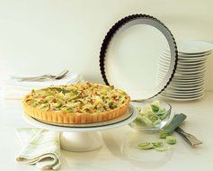 Kaiser Bakeware Quiche and Tart Pan with Glass Floor Elevator 11 Inches