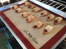 La Belle Chalet - Premium Professional Grade, Silicon Baking Mat (2-pack) Non-stick, Tan, Burgundy N4