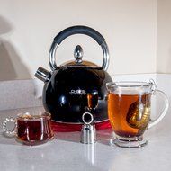 Chefs Limited Stainless Steel Whistling Tea Kettle, 2.75 Quart &ndash; Black N7