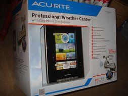 Professional Weather Center with Easy Mount 5-in-1 Sensor