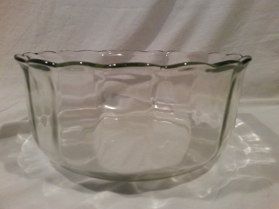 Scalloped Edge Glass Trifle Dish 10 Inch Diameter x 4.25 Inches Tall